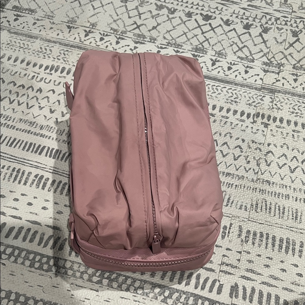 🌸 Rare Beauty Double-Layer Makeup Bag – Dusty Rose (Sold Out Color!) 🌸 - Picture 3 of 10